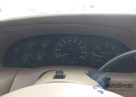 1998 Lincoln Navigator z USA, uszkodzony, nr VIN 5LMPU28L7WLJ24120